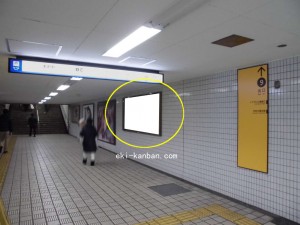 Osaka／Metro（大阪メトロ）　本町駅／御堂筋線№3-128№128、写真2