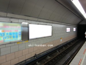Osaka／Metro（大阪メトロ）　淀屋橋駅／御堂筋線№1-132№132、写真1
