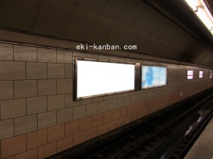 Osaka／Metro（大阪メトロ）　淀屋橋駅／御堂筋線№1-101№101、写真2