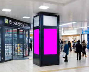 JR　高槻駅／高槻駅デジタルサイネージデジタルサイネージ、写真1
