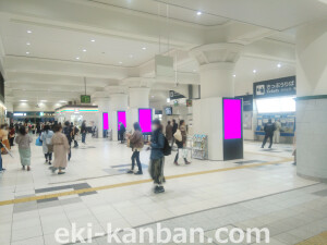 JR　三ノ宮駅／三ノ宮駅中央口セットデジタルサイネージ、写真2