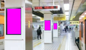 阪神　大阪梅田駅／梅田デジタルサイネージデジタルサイネージ、写真2