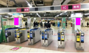 阪神　大阪梅田駅／梅田デジタルサイネージデジタルサイネージ、写真1