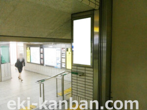 Osaka／Metro（大阪メトロ）　心斎橋駅／御堂筋線№2-105№105、写真2