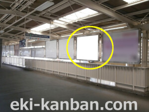 阪急 十三駅//№121駅看板・駅広告、写真2