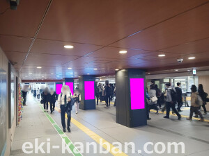 Osaka／Metro（大阪メトロ）　本町駅／Osaka Metro 本町ステーションサイネージ№Mデジタルサイネージ、写真2