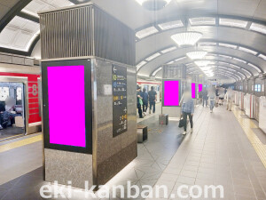 Osaka／Metro（大阪メトロ）　心斎橋駅／Osaka Metro 心斎橋ホームビジョン№Mデジタルサイネージ、写真2